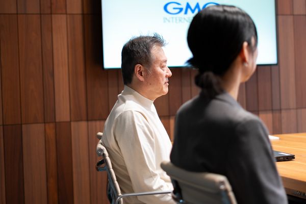 インタビュー写真